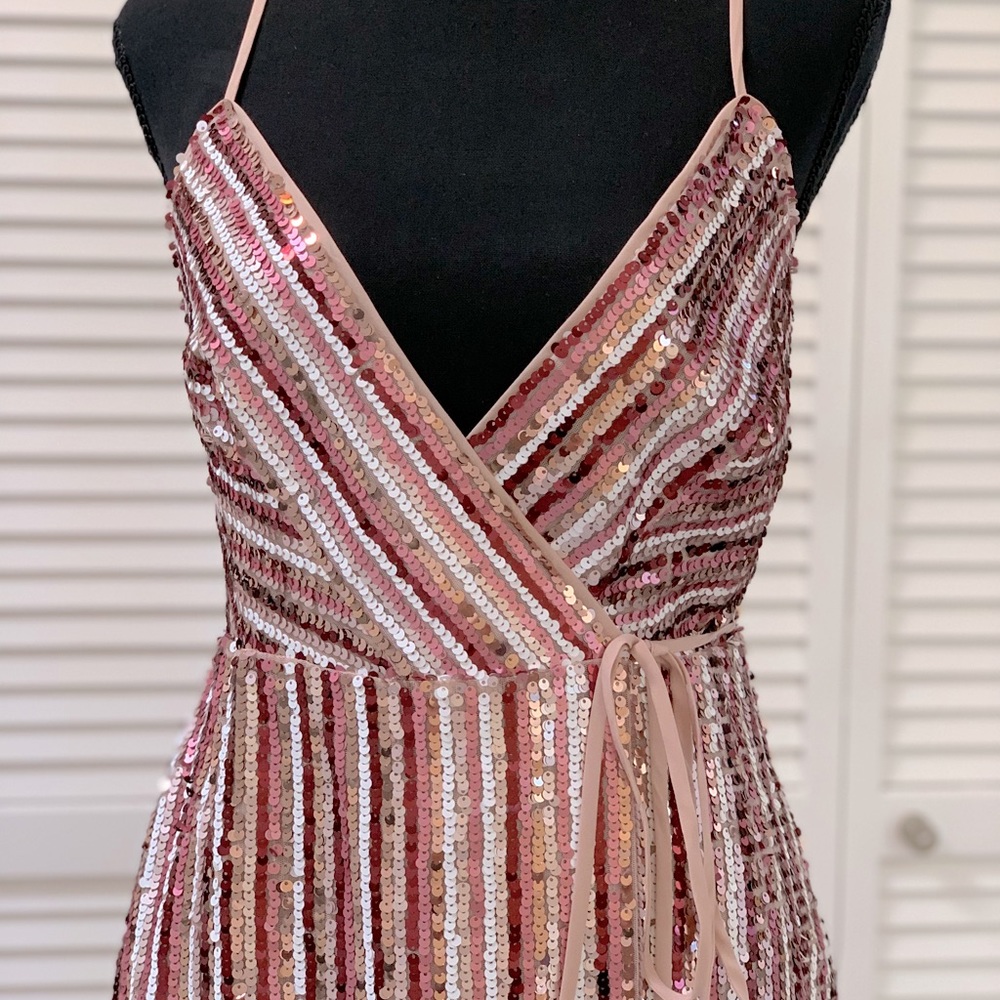 BCBGMaxazria pink mini sequin dress. Size 2. V neck. Sparkly dress.